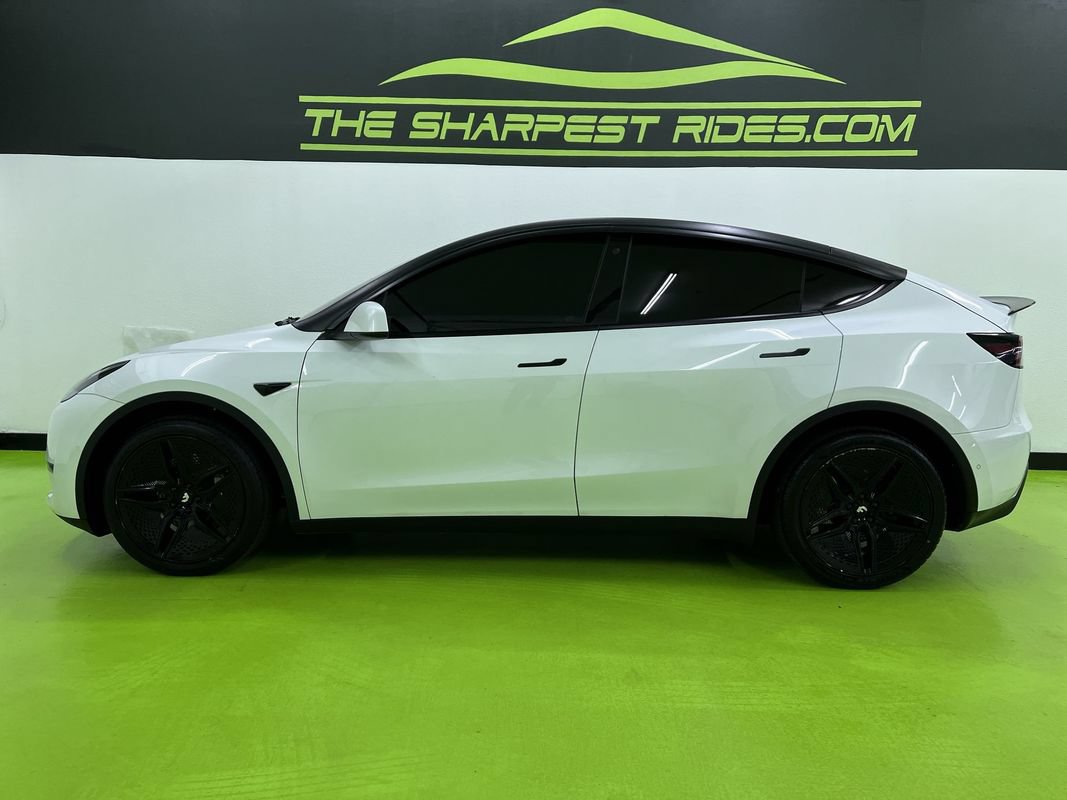 Used 2022 Tesla Model Y Long Range AWD/4WD image 5