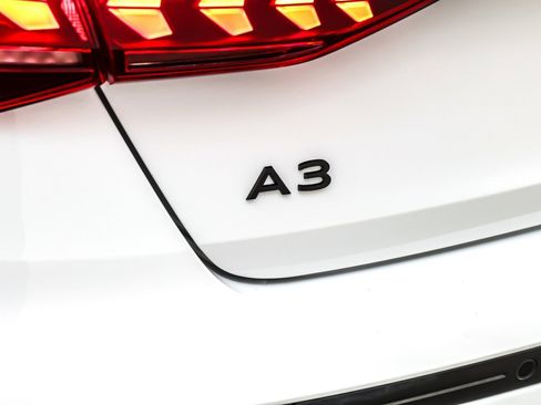 Used 2025 Audi A3 2.0T Premium w/ Black Optic Package image 10