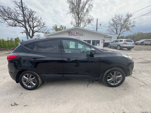 Used 2014 Hyundai Tucson SE AWD/4WD image 4