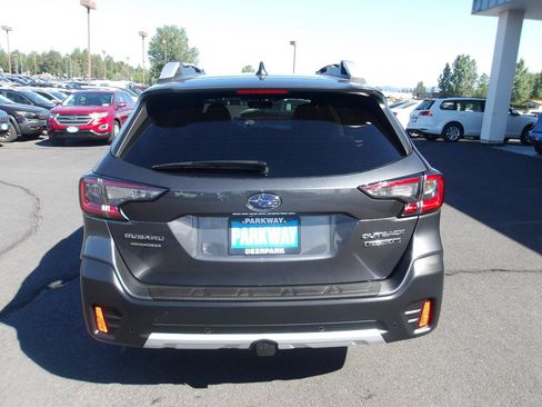 Used 2020 Subaru Outback Touring XT AWD/4WD image 4