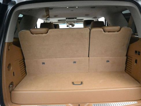 Used 2016 Cadillac Escalade Platinum AWD/4WD image 26