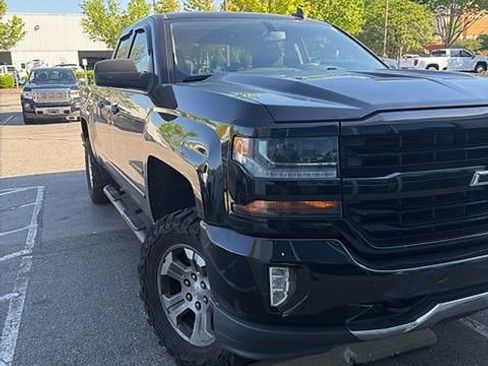Used 2017 Chevrolet Silverado 1500 LT w/ All Star Edition image 3