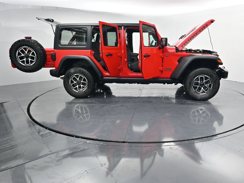 Used 2024 Jeep Wrangler Unlimited Rubicon AWD/4WD image 42