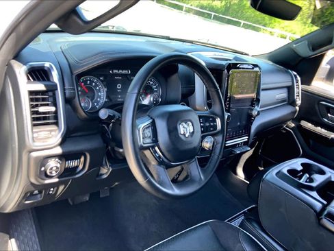 Used 2025 RAM 1500 Laramie image 18