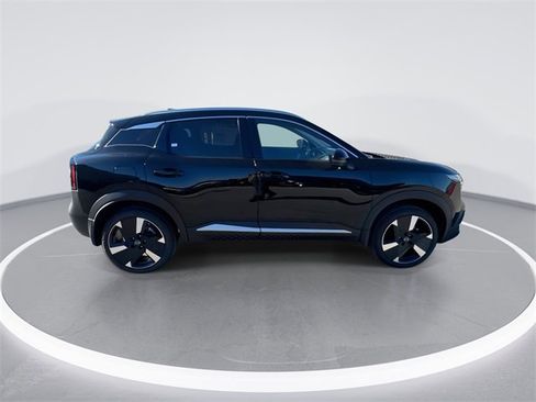 New 2026 Nissan Kicks SR w/ SR Premium Package image 9