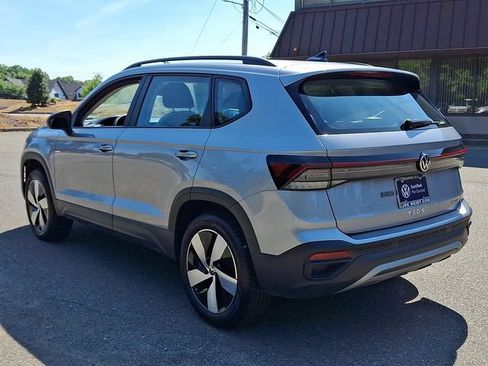 Certified 2025 Volkswagen Taos S AWD/4WD image 7