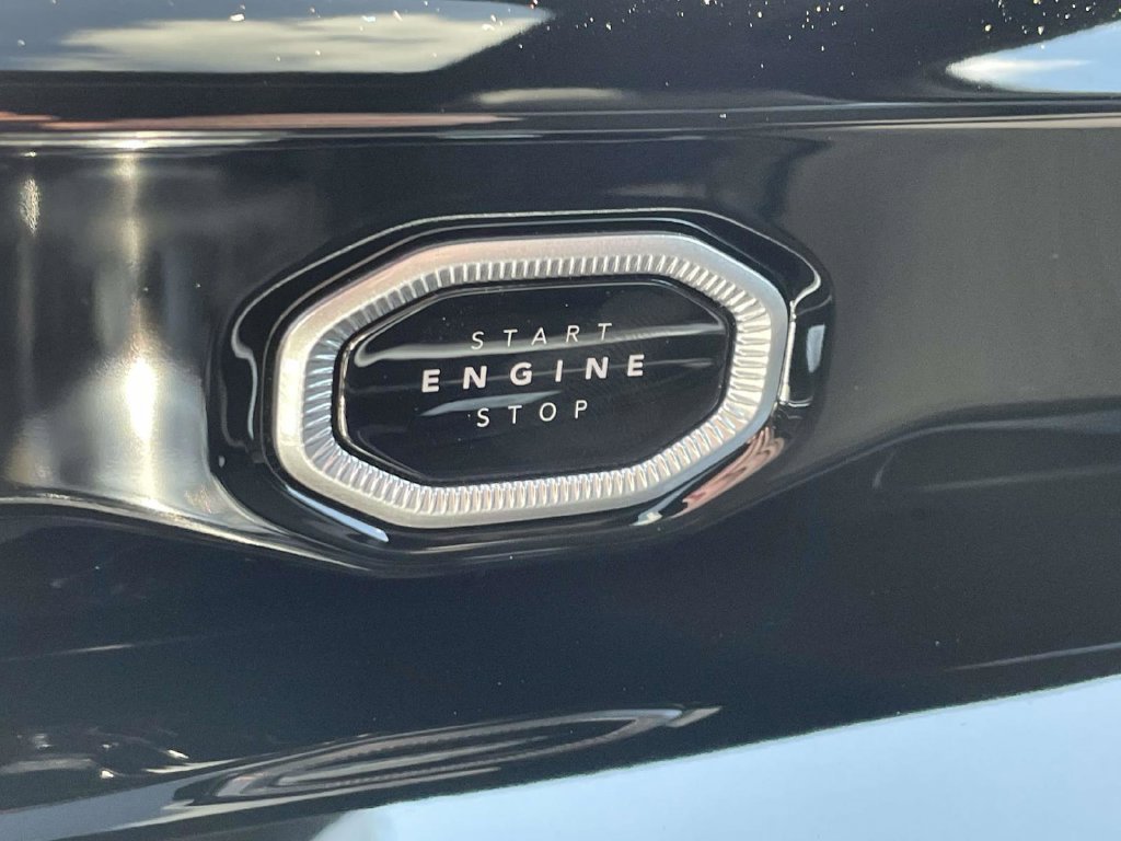 New 2027 Jeep Grand Cherokee 4WD image 33