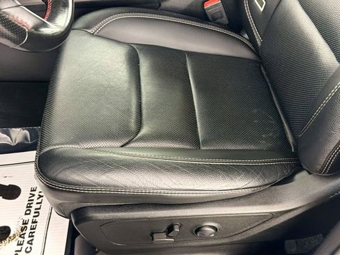 Used 2022 RAM 1500 4x4 Crew Cab Rebel w/ Rebel Level 2 Equipment Group image 19
