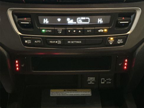 Used 2023 Honda Passport EX-L image 17