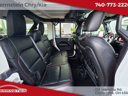 Used 2022 Jeep Wrangler Unlimited Rubicon AWD/4WD image 23