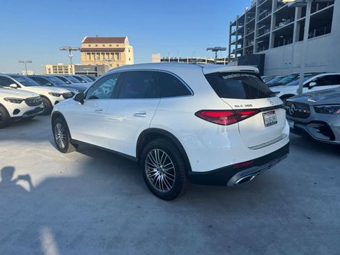 Certified 2026 Mercedes-Benz GLC 300 image 4