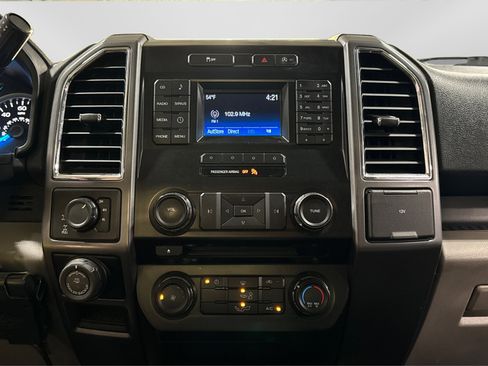 Used 2016 Ford F150 XLT w/ XTR Package image 29