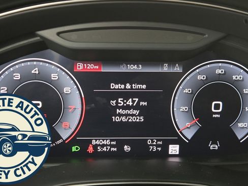 Used 2019 Audi Q8 Prestige w/ Luxury Package image 11