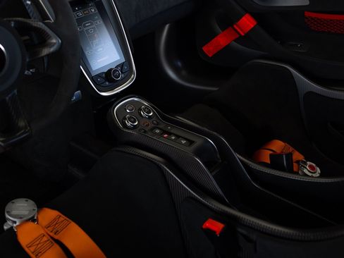 Used 2020 McLaren 620R RWD image 47