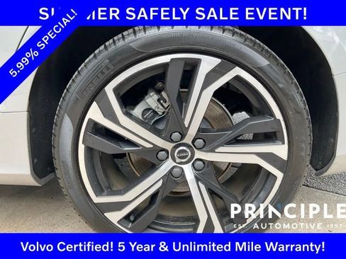 Certified 2024 Volvo S60 B5 Core w/ Climate Package AWD/4WD image 13