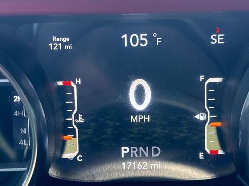 Used 2023 Jeep Wrangler Unlimited Rubicon w/ Cold Weather Group AWD/4WD image 5