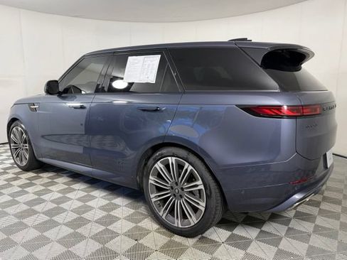 Used 2025 Land Rover Range Rover Sport Dynamic SE AWD/4WD image 4