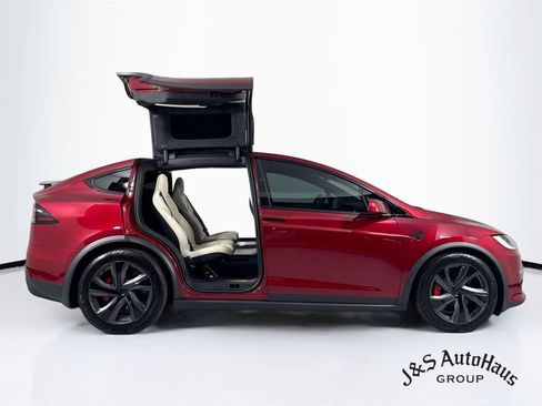 Used 2026 Tesla Model X Plaid AWD/4WD image 8
