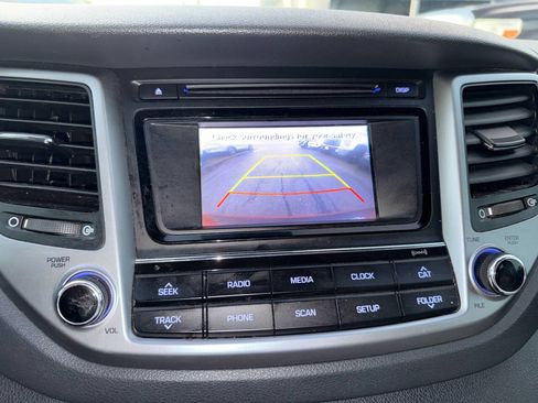 Used 2016 Hyundai Tucson SE image 32