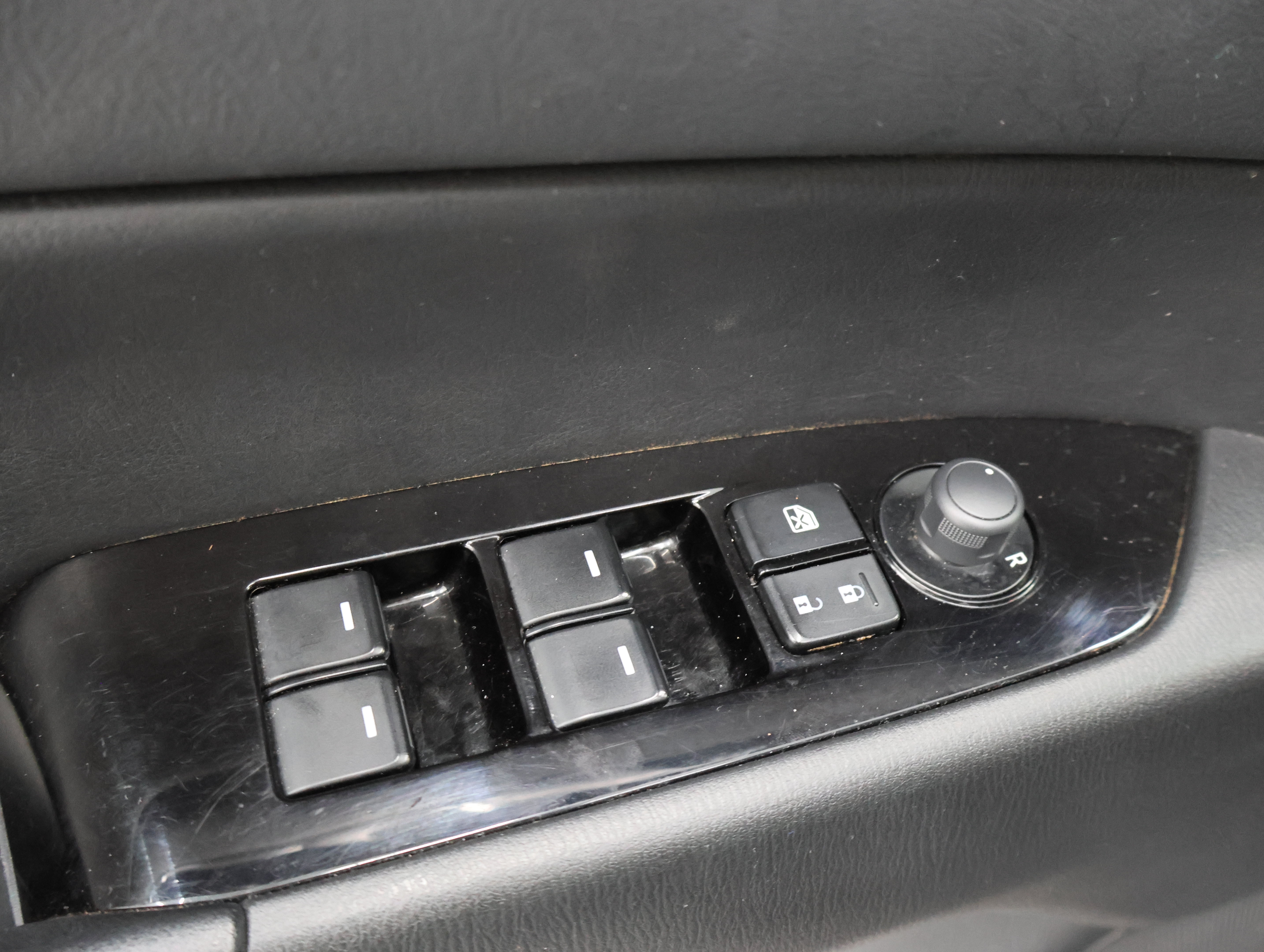 Used 2025 MAZDA CX-5 AWD 2.5 S w/ Preferred Package image 39