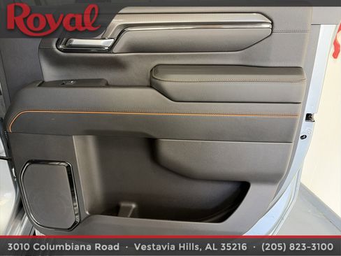 Used 2024 GMC Sierra 3500 AT4 w/ AT4 Premium Plus Package image 16