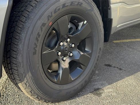 New 2025 RAM 1500 Tradesman w/ Night Edition image 9
