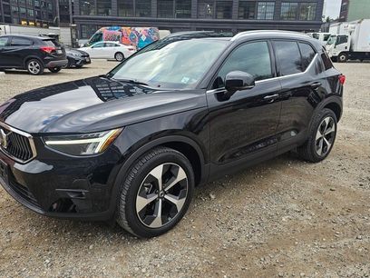 Certified 2025 Volvo XC40 B5 Plus