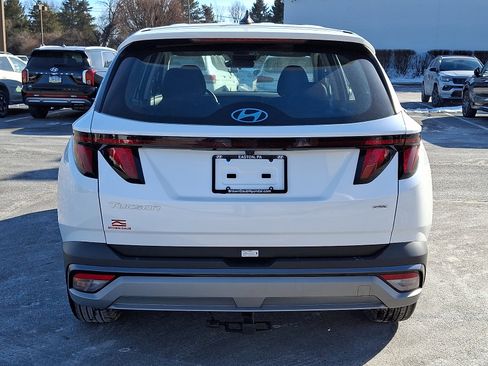 Used 2025 Hyundai Tucson SE AWD/4WD image 5