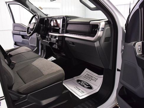 Used 2025 Ford F250 XLT image 27