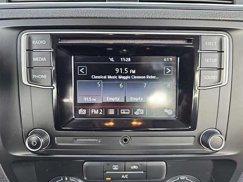 Used 2017 Volkswagen Jetta S image 22