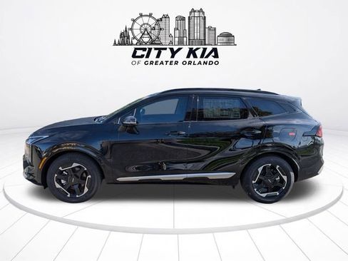 New 2026 Kia Sportage SX FWD image 3