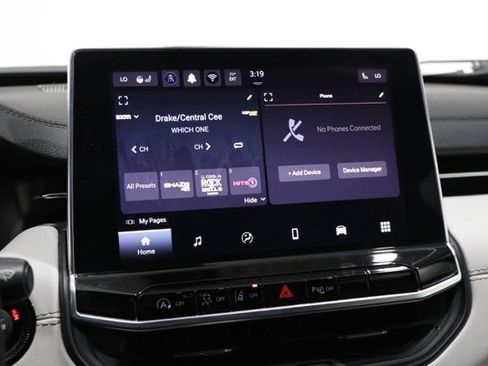 Used 2025 Jeep Compass Limited AWD/4WD image 25