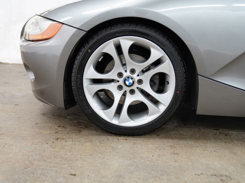 Used 2004 BMW Z4 3.0i image 14
