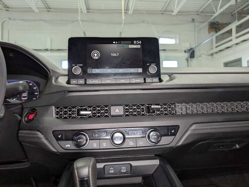 Used 2023 Honda Accord EX image 31