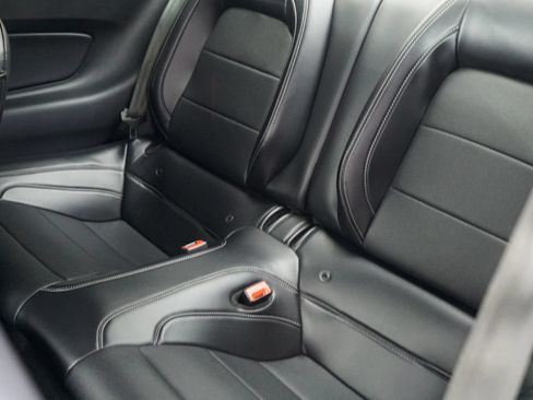 Used 2019 Ford Mustang GT Premium w/ Equipment Group 401A RWD image 36
