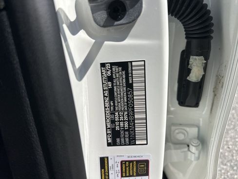 Used 2023 Mercedes-Benz GLC 300 4MATIC image 35