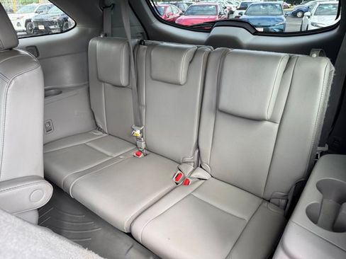Used 2019 Toyota Highlander XLE AWD/4WD image 30