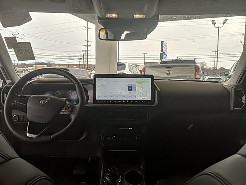 Used 2025 Ford Bronco Sport Outer Banks w/ Outer Banks Tech Package+ image 13