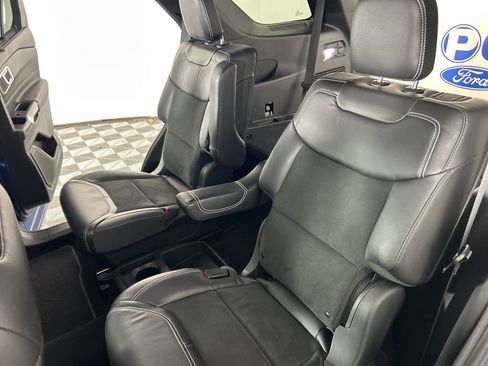 Used 2021 Ford Explorer ST w/ ST Street Pack image 32