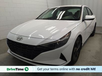 Used 2022 Hyundai Elantra SEL w/ Convenience Package