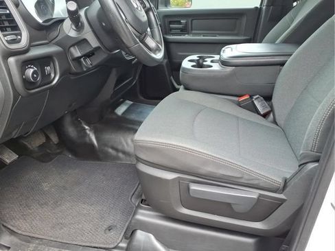 Used 2022 RAM 3500 Tradesman RWD image 19