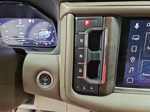 Used 2022 GMC Yukon Denali AWD/4WD image 24