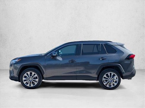 Used 2023 Toyota RAV4 XLE Premium FWD image 9