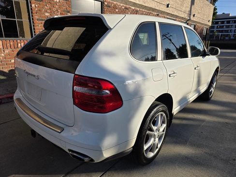 Used 2009 Porsche Cayenne S image 6