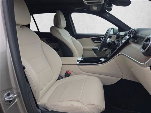 Used 2023 Mercedes-Benz GLC 300 image 20