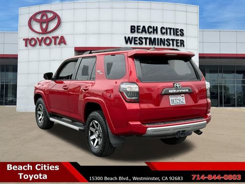 Certified 2019 Toyota 4Runner TRD Off-Road Premium AWD/4WD image 8