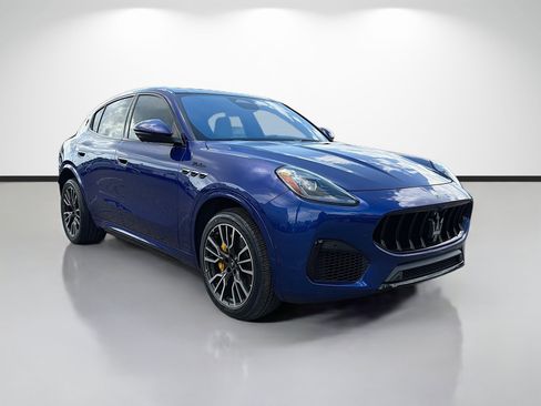 Used 2023 Maserati Grecale Modena AWD/4WD image 7
