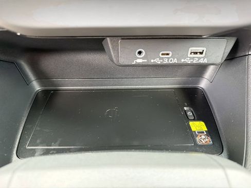 Used 2025 Subaru Crosstrek 2.5i Limited w/ Popular Package #3A image 29