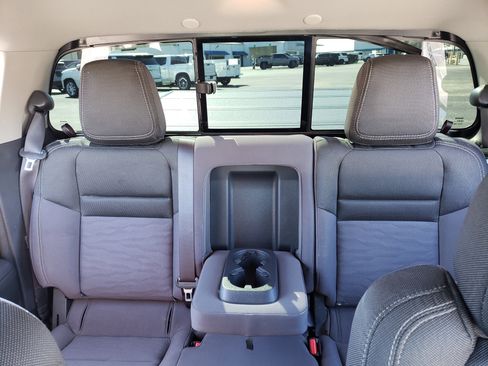 Used 2022 Nissan Frontier SV w/ Technology Package image 29