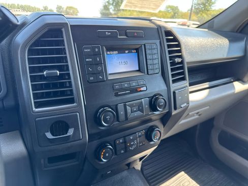 Used 2022 Ford F350 XL w/ Power Equipment Group image 23